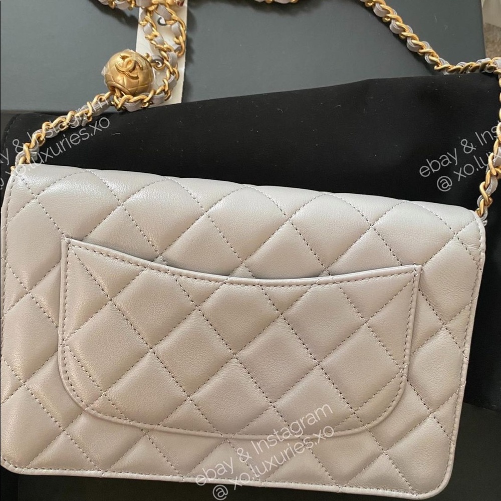 SOLD ❌ CHANEL Authentic RECEIPT Gray Pearl Crush Bag WOC - Picture 5 of 12